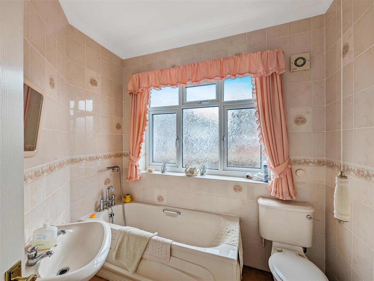 5 Bedroom House Garland Road, Poole